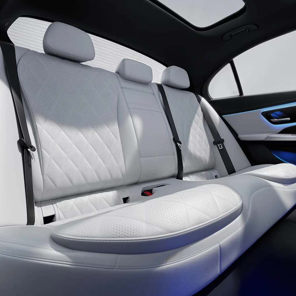 E-Class 뒷좌석